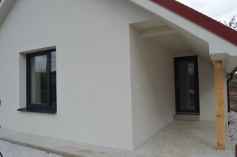 Rezervovaný Rodinný dom kompletná rekonštrukcia Veľká Dolina - 2