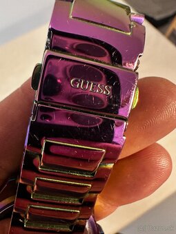Dámske hodinky Guess Ladies Sport – TOP stav, 50% zľava - 2