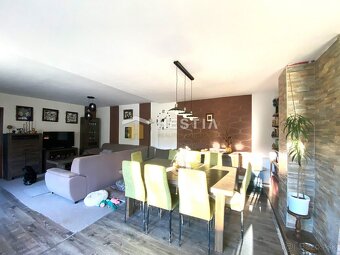 NA PREDAJ RODINNÝ DOM, pozemok 1878m2, Rovensko, Senica - 2