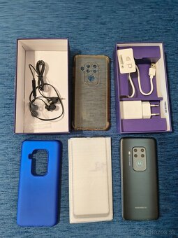 Predám -- Motorola ONE ZOOM, 4GB/ 128GB - 2