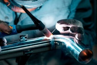 Firma JUT- AMP hľadá zváračov 111/ 135/ 136/ 141 - 2