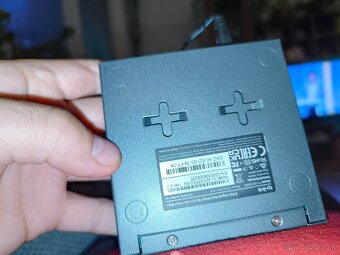 TP-Link TL-SG105 1Gbit switch 5 port - - 2