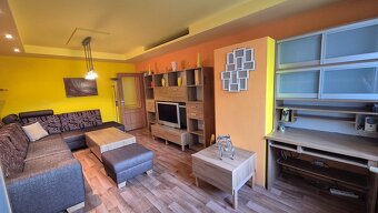 Veľkometrážny 3-izbový byt na prenájom, Priekopa - 2