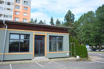 Na prenájom obchodný priestor 125m2, ul. Štefánikova Poprad. - 2
