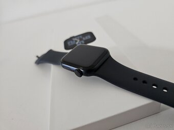 Apple Watch SE Gen 2 - 2