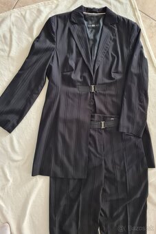 s.Oliver dámsky kostým v čiernej farbe - 2