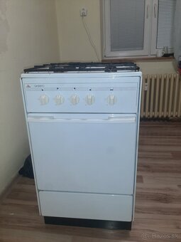 Plynovy sporak MORA - 2