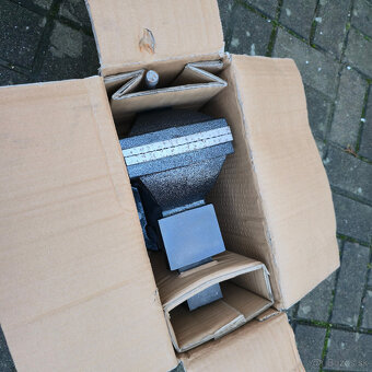 Otočný liatinový zverák 150 mm - 2