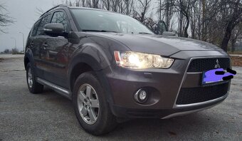 Mitsubishi Outlander xl 2011 - 2