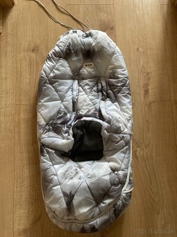 Zimny fusak Lodger - 2