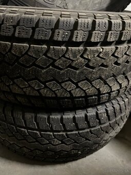 YOKOHAMA 265/70/R15 - 2