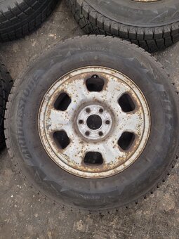 Kolesá Nissan R16 - 2