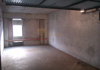 garáž, ul. Dvojkrížna, Vrakuňa - 2