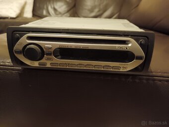 Predám autorádio SONY CDX-GT20 - 2