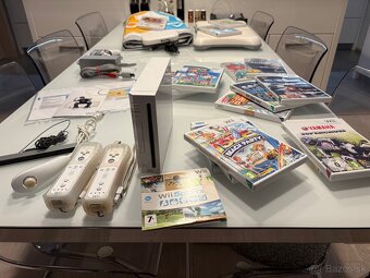 Predám zberateľský kúsok Nintendo Wii – kompletný set + hry - 2