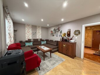 Nadštandardný štvorizbový byt v absolútnom centre Lučenca - 2