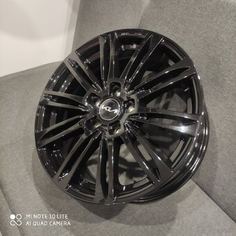 Elektróny 5x114,3 R17 - 2