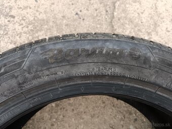 Predam pneu 235/45r17 Barum - 2