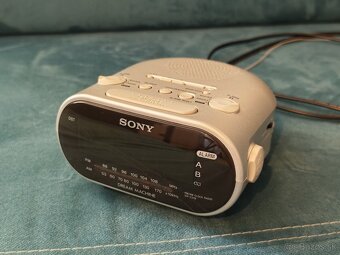Rádiobudík Sony ICF-C318 - 2