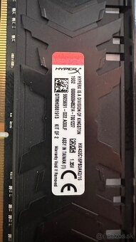 HyperX 16 GB KIT 3200Mhz DDR4 CL16 Predátor RGB - 2
