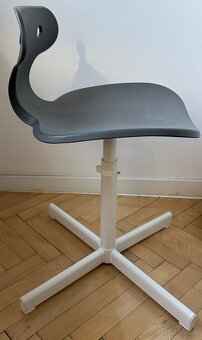 IKEA detská stolička MOLTE grey za 10eu - 2