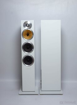 Bowers and Wilkins CM8 - 2