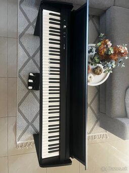 Digitálne piáno Korg LP-180 - 2