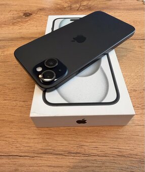 Apple iPhone 15 Plus 128GB - 2