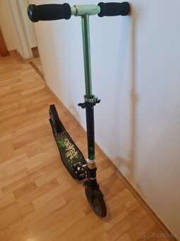 Predám skladaciu kolobežku Authentic - 2
