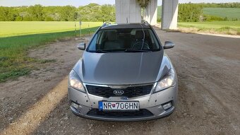 Kia ceed sw 2009, 2,0 CRDI, 6MP, 236100 km - 2