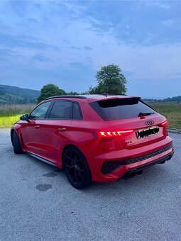 Audi RS3 Sportback Quattro - 2