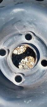 4 zimné pneumatiky 175/65 R15 84T - 2