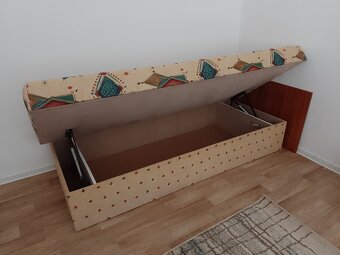posteľ s úložným priestorom - 2