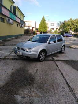 Golf 4 - 2