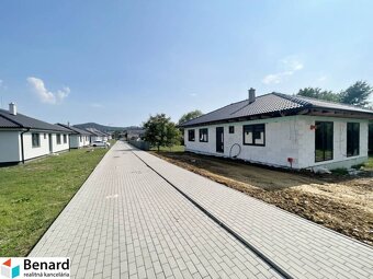 VRANOV NAD TOPĽOU-SOĽ, RODINNÝ DOM-MUROVANÁ NOVOSTAVBA, HOLO - 2