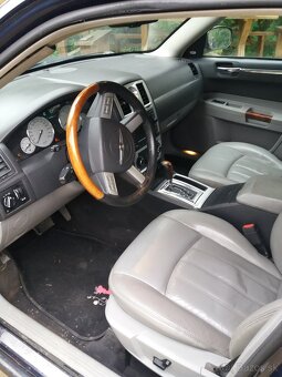 Chrysler 300C Touring 3.0CRD - 1099eur - 2