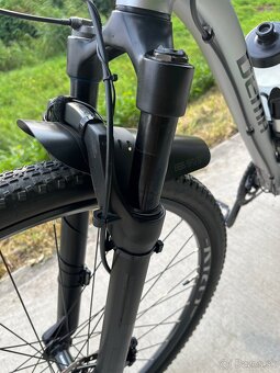 Dema Aveiro 9 trekingovy/krosovy bicykel v zaruke - 2