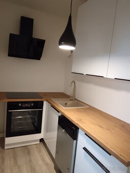 2IZB UPROSTRED ZELENE MOLDAVA NAD BODVOU - 2