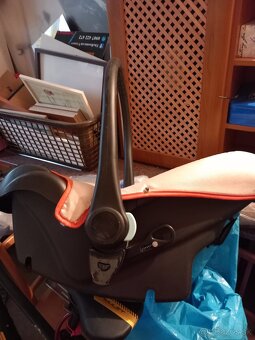 Detská autosedačka- vajíčko - 2