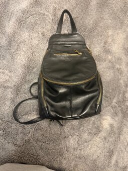 Maly kožený ruksak Tithana - 2