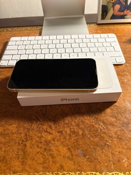 Predam iPhone 13 Starlight 128GB - 2