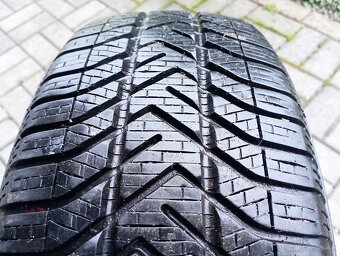 1ks zimná 205/55R16 Pirelli - 2