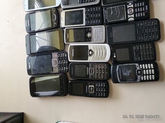 Predam 50ks mobilov - 2