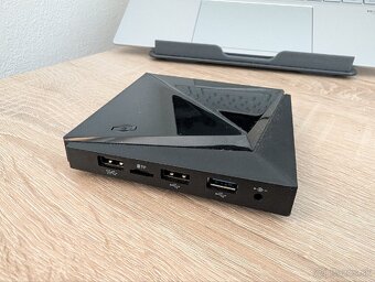 Predám mini počítač - 2