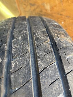215/70R15C - 2