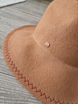 Dámske klobúky - 2