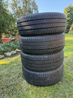 Bridgestone 205/45/ R17 - 2