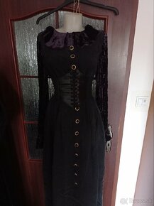 Gotické šaty s vreckami - 2