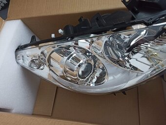 Predam svetlá na Peugeot 307 /207 - 2