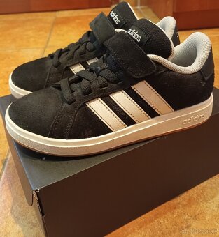 Adidas Grand Court veľk. č.30 - 2